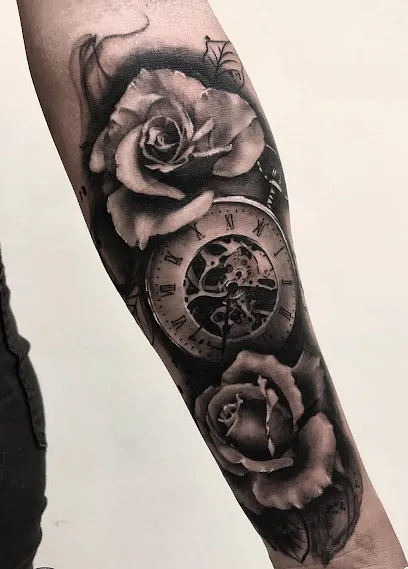 InkHolic Tattoo Studio